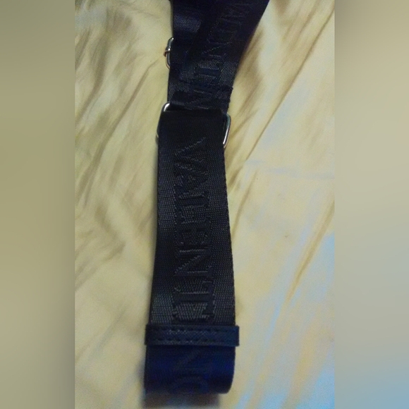 BNWT VALENTIO ORLANDI CROSSBODY/ SHOULDER BAG BLACK W/ GOLD HARDWARE GORGEOUS - Picture 11 of 11